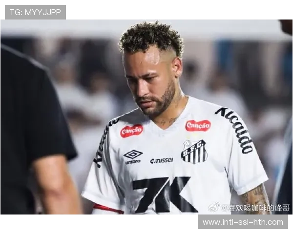 多特蒙德后卫马内肌肉受伤,主帅科瓦奇称伤情严重 多特蒙德后卫马内肌肉受伤,主帅科瓦奇称伤情严重